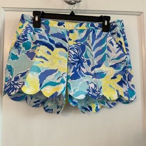 Lilly Pulitzer magnolia shorts size 6